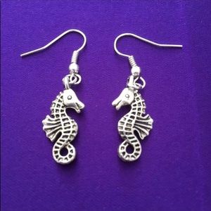 ✨ New Sterling & Tibetan Sliver Seahorse Earrings